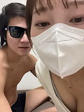 erokami36 online show from December 5, 2025, 3:32 pm