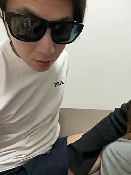 erokami36 online show from October 30, 2025, 2:04 pm