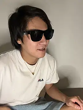 erokami36 online show from November 6, 2025, 2:21 pm