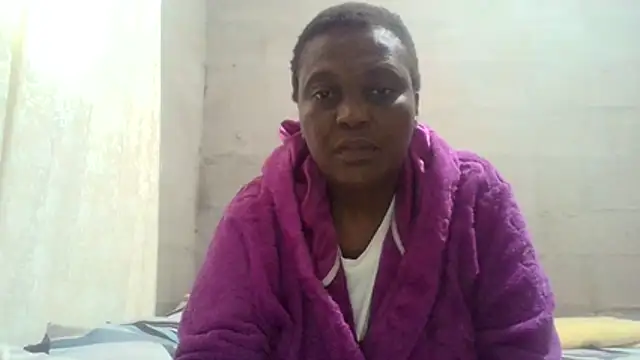 lolla01sweetness online show from December 4, 2025, 3:55 pm