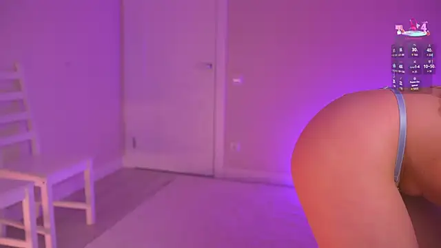 Miablueye online show from April 17, 2026, 4:43 pm