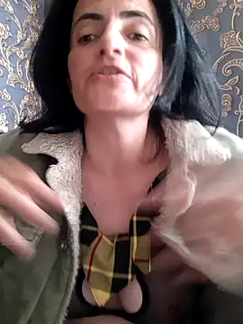 Gecenin Kralicesi online show from May 9, 2026, 5:33 am