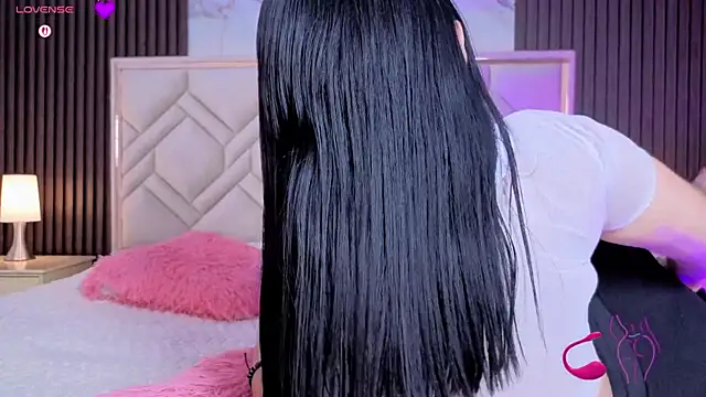 MiaaFarrel online show from March 20, 2026, 7:15 pm