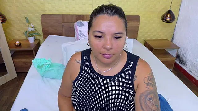 fat naughtyass online show from March 26, 2026, 2:04 pm