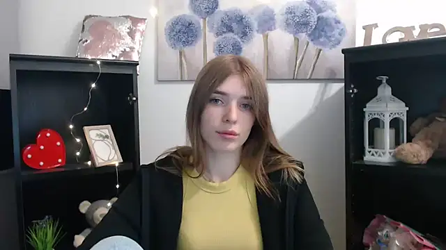 JuiceLips   online show from October 8, 2025, 1:12 pm