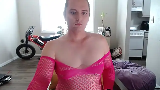 Snapshot of Elliebell chatting on October 5, 2025, 3:47 pm Elliebell online show from October 5, 2025, 3:47 pm