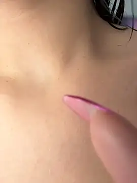 CatadeLuca online show from December 16, 2025, 4:44 pm