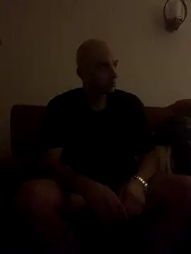 Hothotboyg online show from November 26, 2025, 12:49 pm