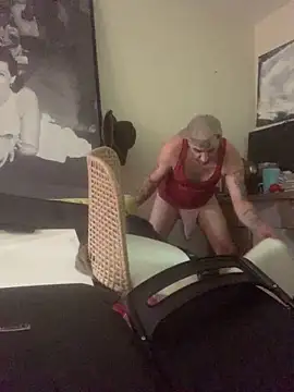 Hothotboyg online show from February 17, 2026, 10:40 pm