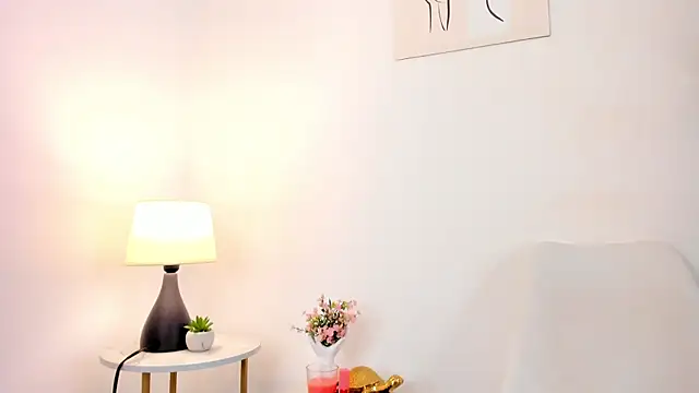 elzafuentes1 online show from September 25, 2025, 8:15 pm