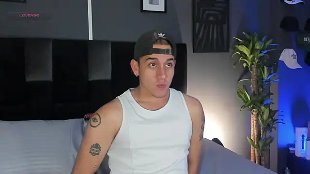 OliverrSilver online show from July 31, 2026, 12:10 am