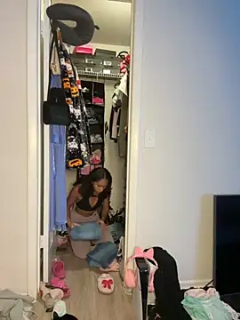 cupcakemia online show from September 28, 2025, 4:36 pm