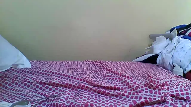 lilbaby15333 online show from February 19, 2026, 12:13 pm