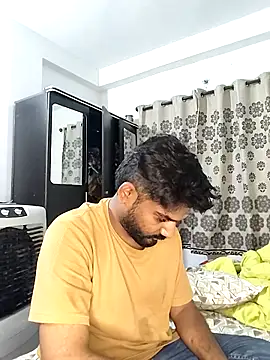 avi007p online show from June 7, 2026, 5:07 pm