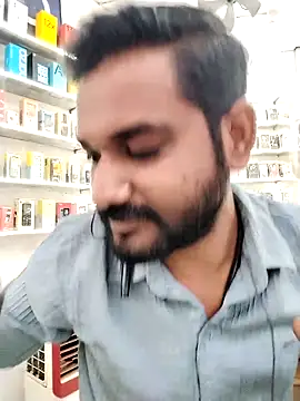 avi007p online show from November 7, 2025, 11:26 am