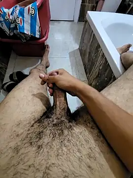 Snapshot of WelloffUpthrow chatting on September 27, 2025, 3:29 pm WelloffUpthrow online show from September 27, 2025, 3:29 pm