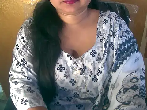 Snapshot of Saniya_K chatting on October 13, 2025, 7:21 am Saniya K online show from October 13, 2025, 7:21 am