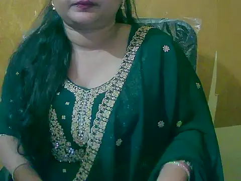 Snapshot of Saniya_K chatting on October 3, 2025, 4:19 pm Saniya K online show from October 3, 2025, 4:19 pm