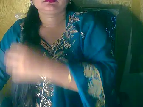 Snapshot of Saniya_K chatting on October 7, 2025, 5:14 pm Saniya K online show from October 7, 2025, 5:14 pm