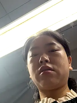 DHJM168 online show from November 3, 2025, 4:17 am