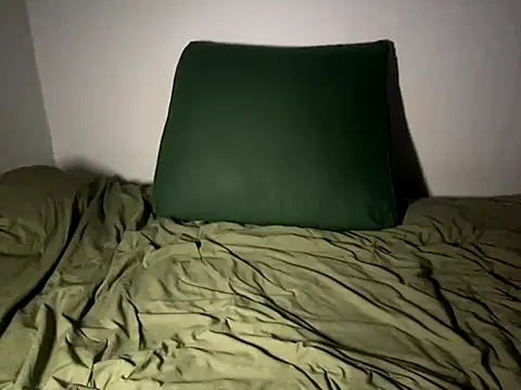 hijin11415 online show from September 24, 2025, 3:07 pm