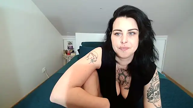 LadyNocturne online show from March 16, 2026, 2:32 pm