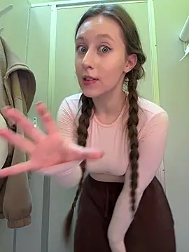 FroggyAnna online show from March 2, 2026, 3:41 pm