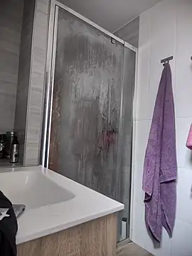 Snapshot of caperucita1807 chatting on October 28, 2025, 10:14 am caperucita1807 online show from October 28, 2025, 10:14 am