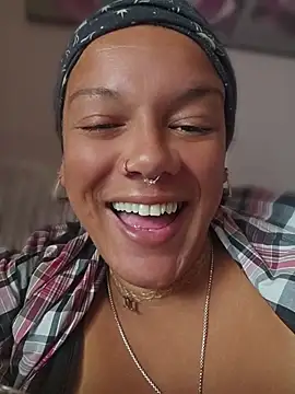 GoddessChantelle online show from July 4, 2026, 2:43 pm