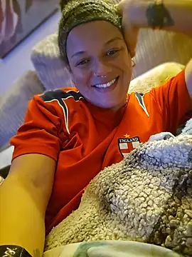 GoddessChantelle online show from April 16, 2026, 9:39 pm