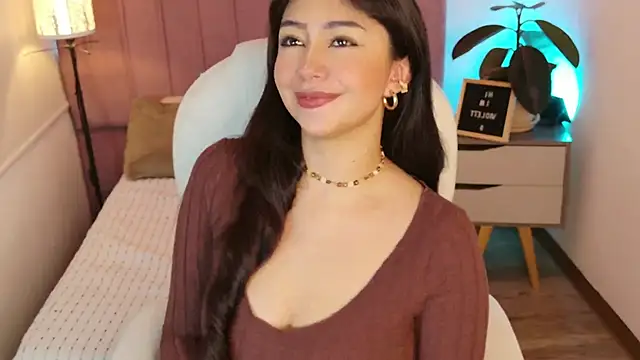 Snapshot of VioletBlacke_ chatting on September 13, 2025, 4:18 pm VioletBlacke online show from September 13, 2025, 4:18 pm