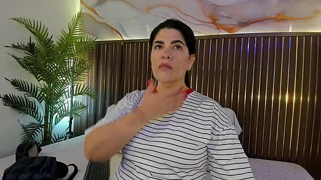 Roxie-NS online show from January 14, 2026, 11:47 am