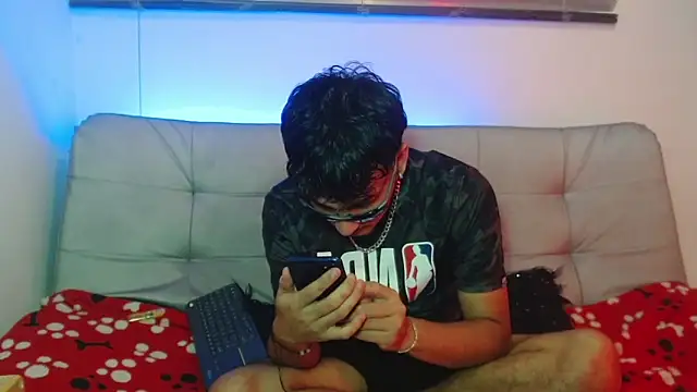 Valentin peach online show from November 12, 2025, 6:39 am