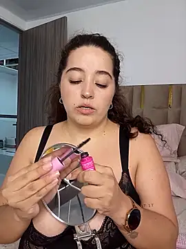 LoanaSantos online show from March 26, 2026, 10:51 pm