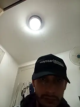 Juandavidbolivar online show from November 8, 2025, 12:14 am