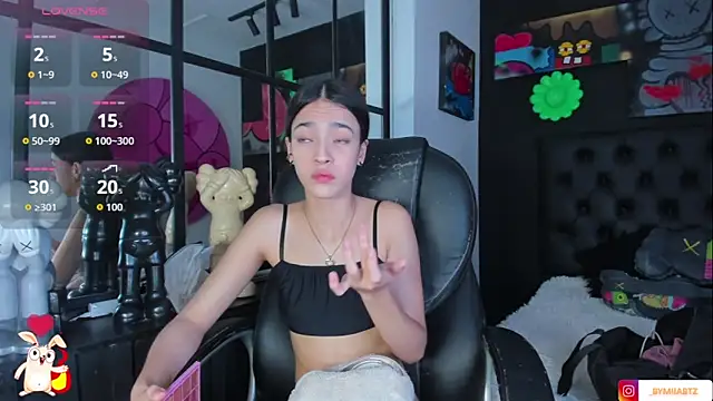 miIa bratz online show from February 2, 2026, 8:52 pm