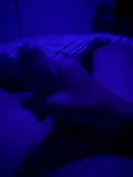 Snapshot of alex110429 chatting on October 5, 2025, 10:33 pm alex110429 online show from October 5, 2025, 10:33 pm