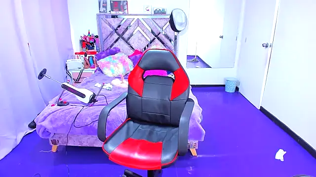 Luna Analya online show from February 3, 2026, 12:43 pm