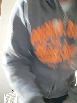 Snapshot of Valen_tinx19cm chatting on February 27, 2026, 2:06 pm Valen tinx19cm online show from February 27, 2026, 2:06 pm