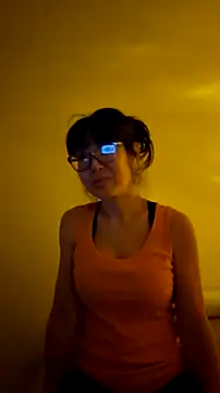 Snapshot of LeemaBean chatting on October 28, 2025, 6:29 pm LeemaBean online show from October 28, 2025, 6:29 pm