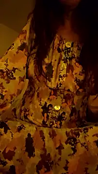 Snapshot of LeemaBean chatting on October 17, 2025, 5:00 am LeemaBean online show from October 17, 2025, 5:00 am