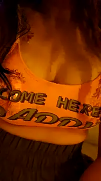 Snapshot of LeemaBean chatting on October 1, 2025, 6:01 pm LeemaBean online show from October 1, 2025, 6:01 pm