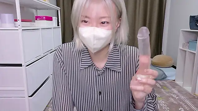 Nana  ch online show from May 26, 2026, 11:52 am