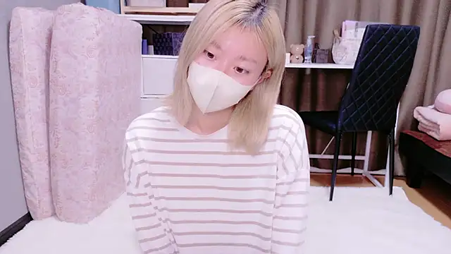 Snapshot of Nana__ch chatting on December 2, 2025, 7:21 am Nana ch online show from December 2, 2025, 7:21 am