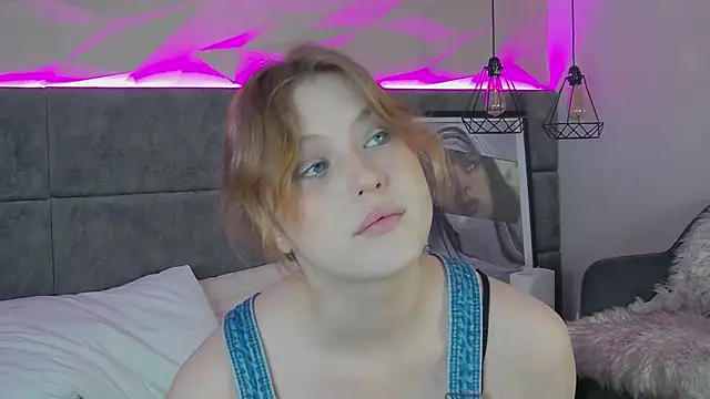 CaitlinSugar online show from June 14, 2026, 4:35 am