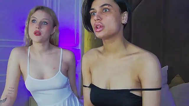 VioletAsh online show from October 19, 2025, 4:37 am