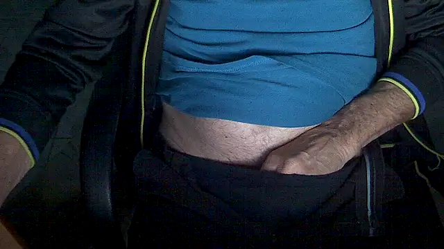 velikifant7 online show from April 2, 2026, 4:19 am