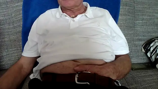 Snapshot of velikifant7 chatting on February 6, 2026, 12:56 pm velikifant7 online show from February 6, 2026, 12:56 pm