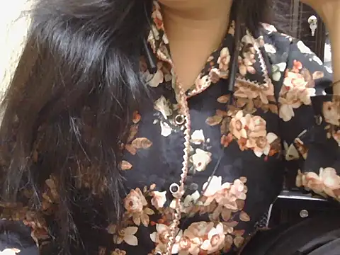 Snapshot of fairy_queen07 chatting on February 10, 2026, 1:32 pm fairy queen07 online show from February 10, 2026, 1:32 pm