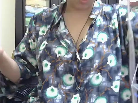 fairy queen07 online show from October 19, 2025, 6:32 pm